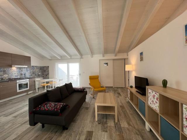 Апартаменты Casa Sylvia Сант-Антиоко Экстерьер фото