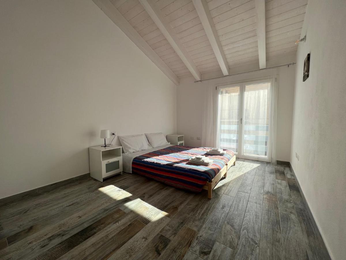 Апартаменты Casa Sylvia Сант-Антиоко Экстерьер фото